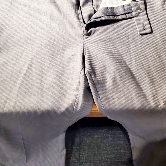 Gray pinstripe suit 44L 36x32 pant slim fit - Picture 8 of 9